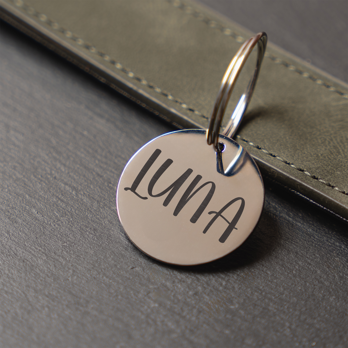 Personalized Name Keychain, Custom Gold Round Keychain, Engraved Name Key Ring, Minimalist Keychain, Custom Gift for Her, Stocking Stuffer