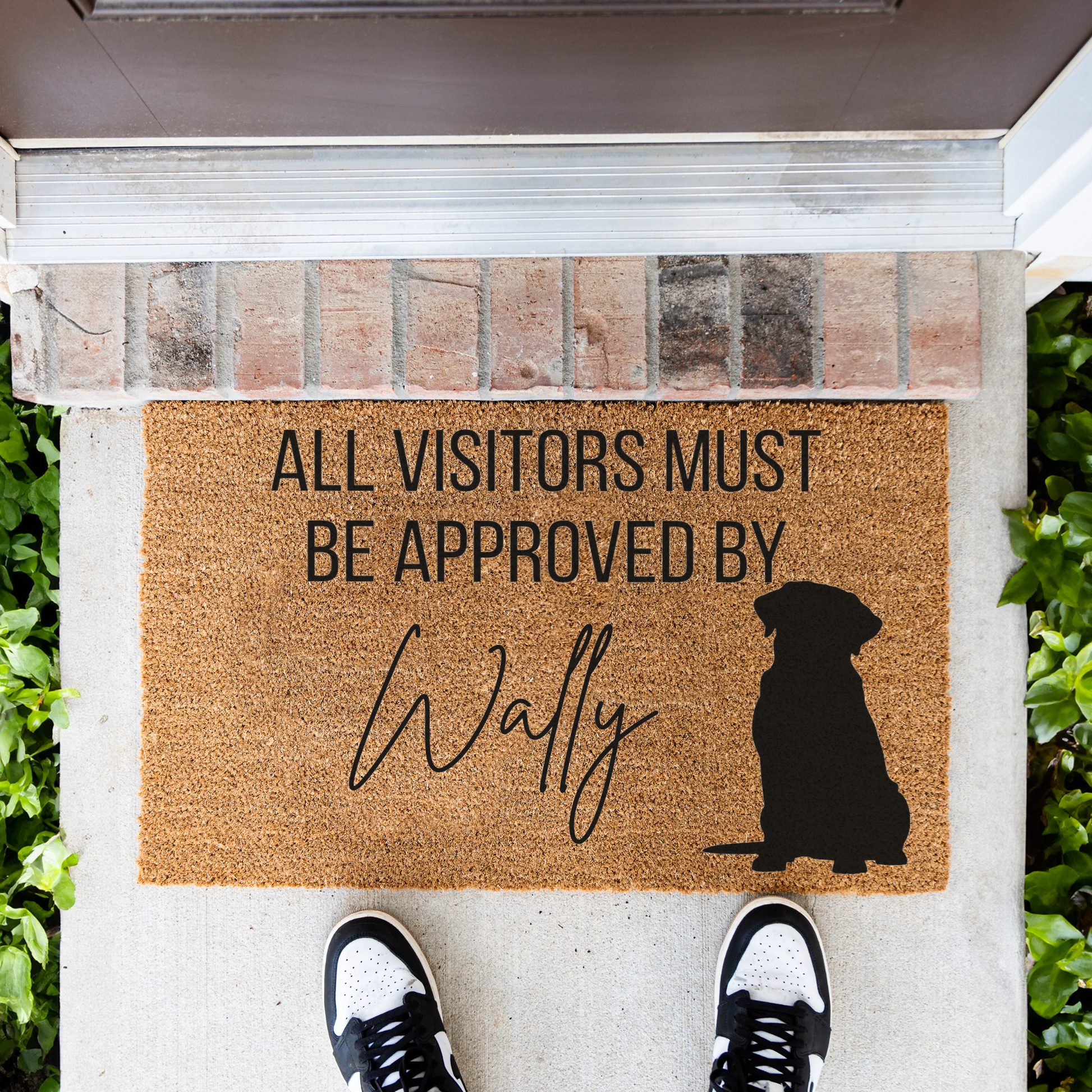 Custom Dog Name Welcome Mat - Labrador Retriever